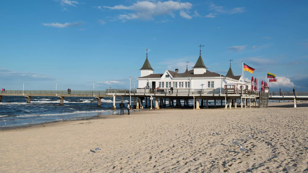 Seebrücke Ahlbeck – Ausflugsziel auf Usedom, keine Aussicht vom Apartment